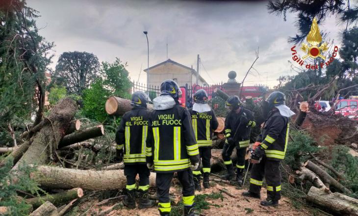 Immagine di copertina di: Maltempo, Federdistat Cisal: “Potenziare il Corpo dei Vigili del Fuoco è una priorità”